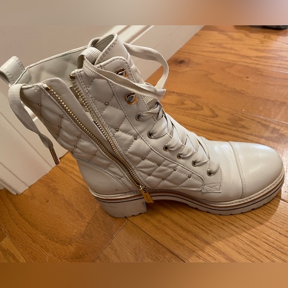 MK Quilted Leather boots, 6 - Picture 7 of 10